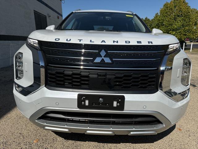 new 2024 Mitsubishi Outlander car, priced at $36,375