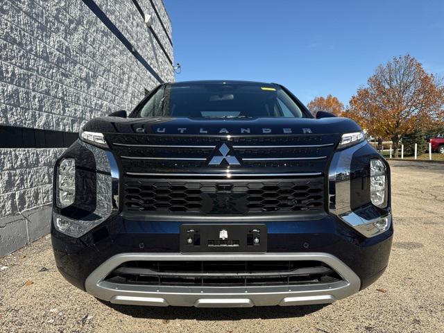 new 2024 Mitsubishi Outlander car, priced at $32,865