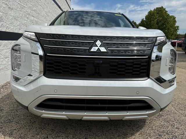 new 2024 Mitsubishi Outlander car, priced at $33,100