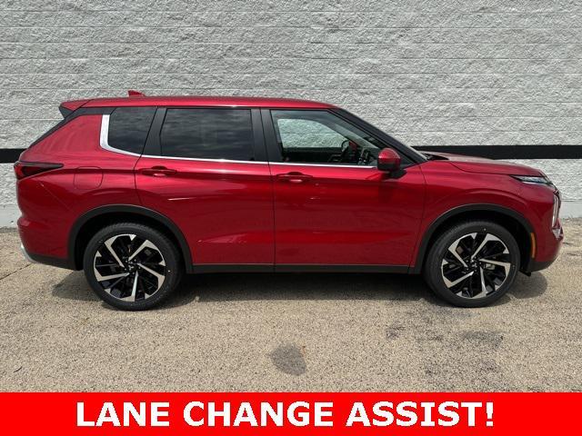 new 2024 Mitsubishi Outlander car, priced at $35,175