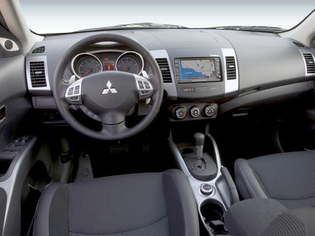 used 2008 Mitsubishi Outlander car, priced at $7,500