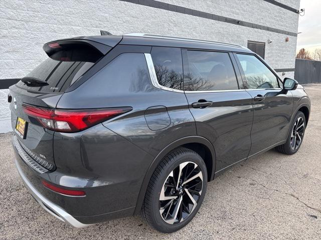 new 2024 Mitsubishi Outlander car, priced at $37,475