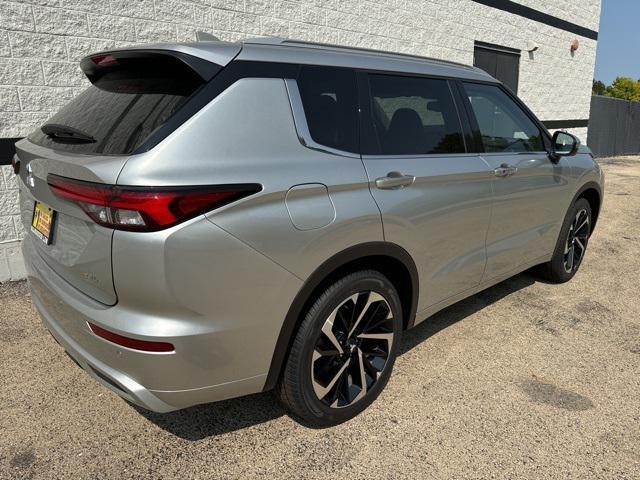 new 2024 Mitsubishi Outlander car, priced at $33,999