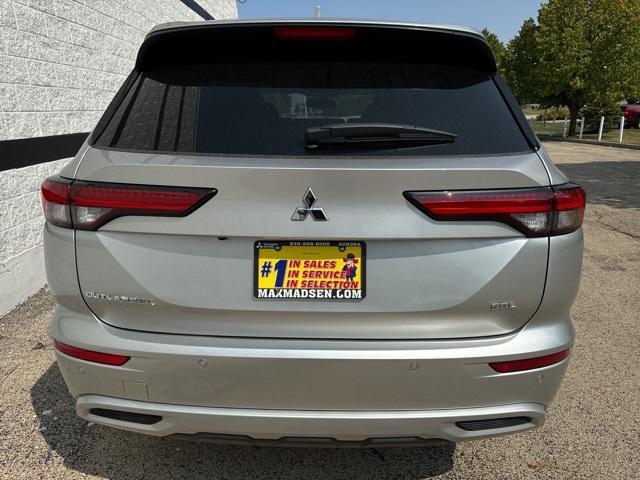 new 2024 Mitsubishi Outlander car, priced at $33,999