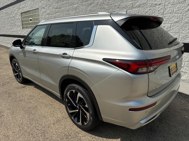 new 2024 Mitsubishi Outlander car, priced at $33,999