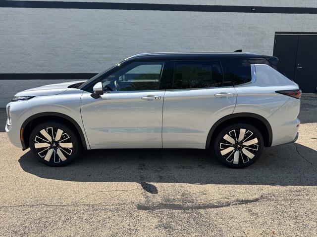 new 2025 Mitsubishi Outlander car, priced at $44,730