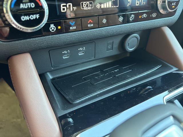 new 2025 Mitsubishi Outlander car, priced at $44,730