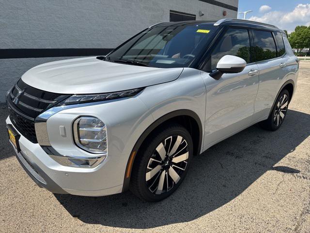 new 2025 Mitsubishi Outlander car, priced at $44,730