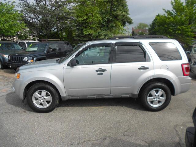 used 2009 Ford Escape car, priced at $9,800