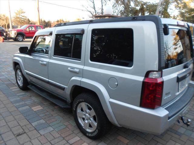 used 2007 Jeep Commander car, priced at $11,500