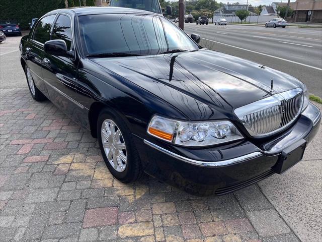 used 2011 Lincoln Town Car car, priced at $21,995