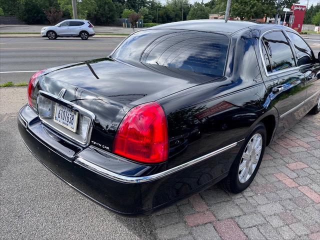 used 2011 Lincoln Town Car car, priced at $21,995