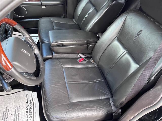 used 2011 Lincoln Town Car car, priced at $21,995