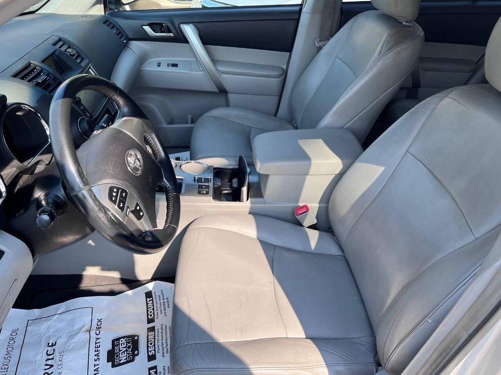used 2013 Toyota Highlander car, priced at $15,800