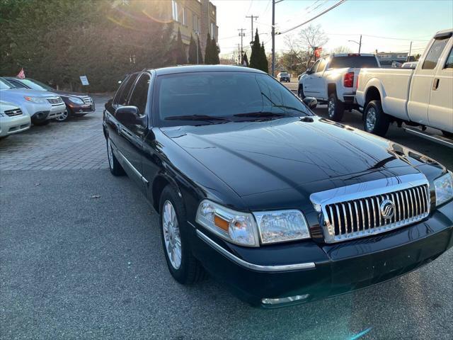 used 2008 Mercury Grand Marquis car, priced at $11,500