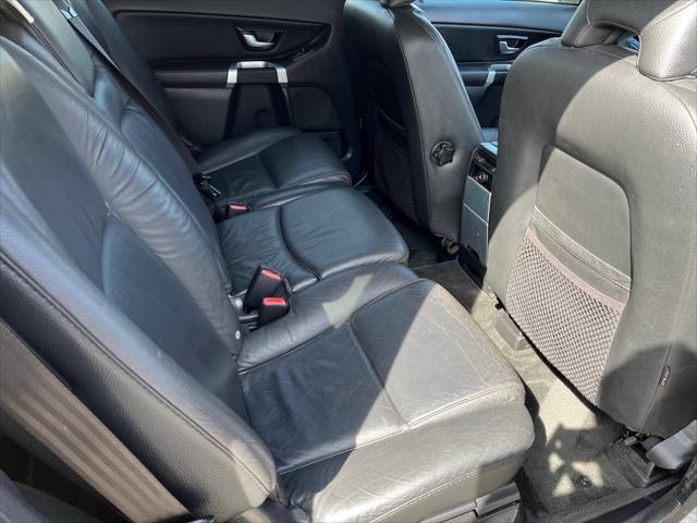 used 2013 Volvo XC90 car, priced at $15,800