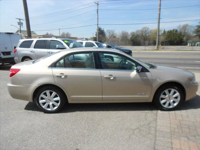 used 2007 Lincoln MKZ car, priced at $7,800