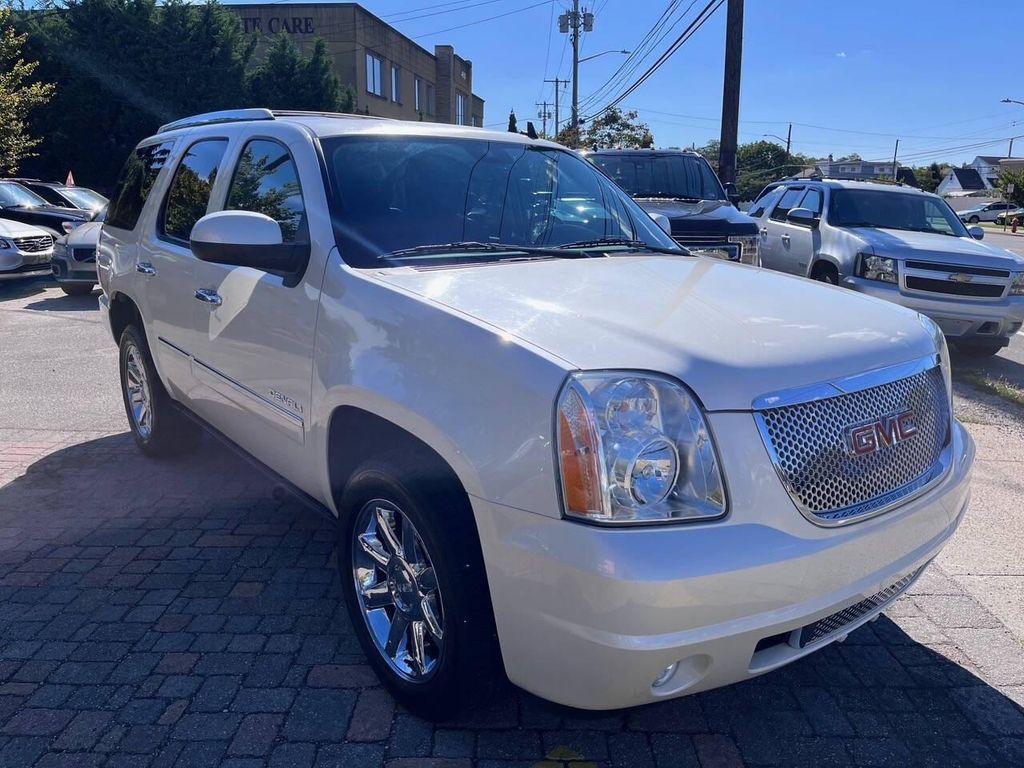 used 2014 GMC Yukon car, priced at $28,500