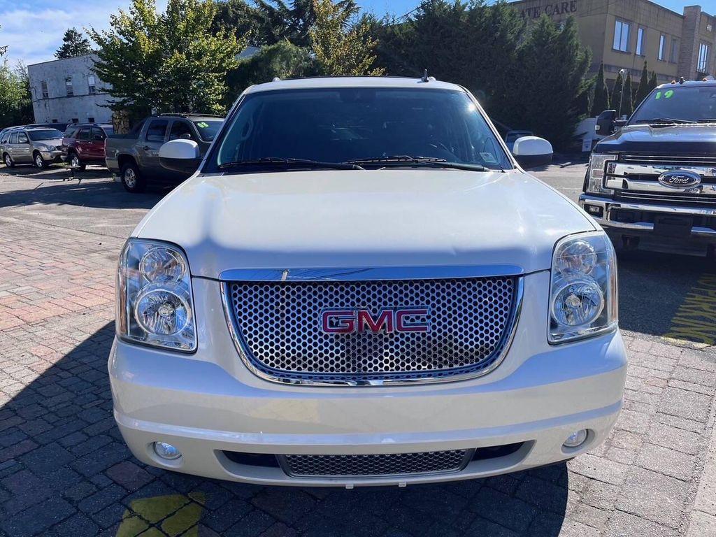 used 2014 GMC Yukon car, priced at $28,500