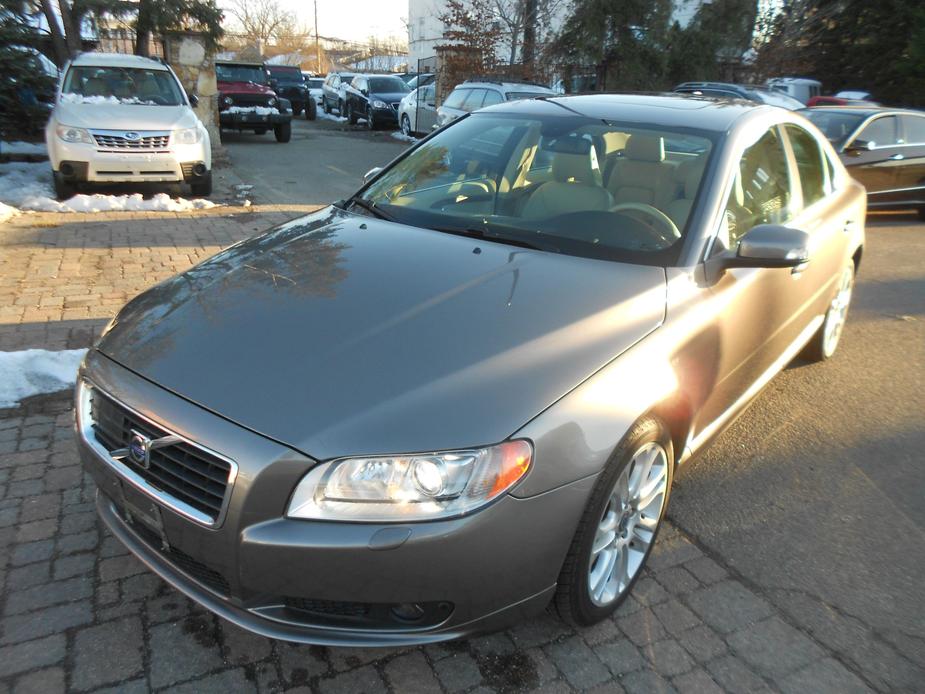 used 2008 Volvo S80 car, priced at $8,800
