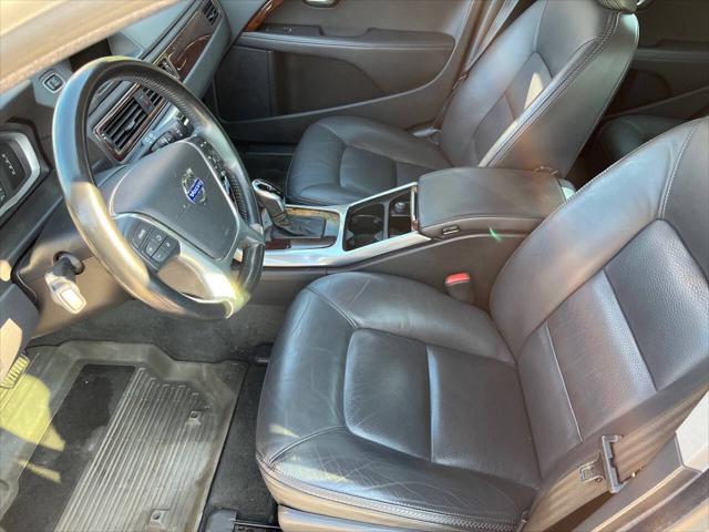 used 2015 Volvo XC70 car, priced at $17,800