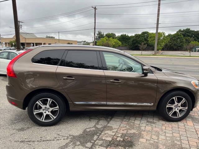 used 2015 Volvo XC60 car, priced at $16,800