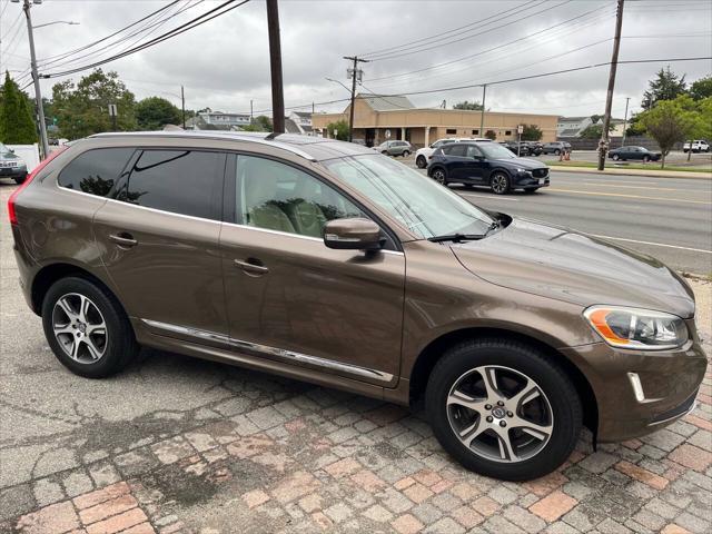 used 2015 Volvo XC60 car, priced at $16,800