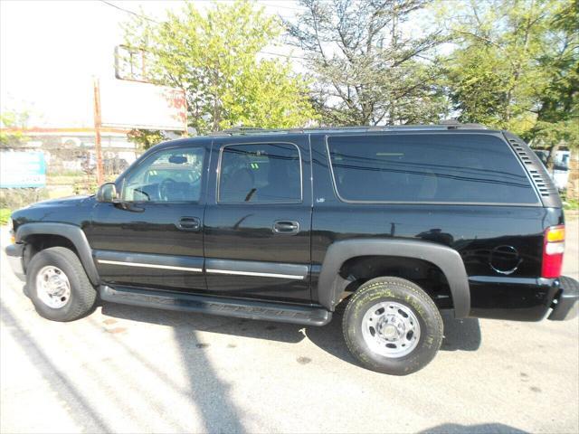 used 2002 Chevrolet Suburban car, priced at $28,800