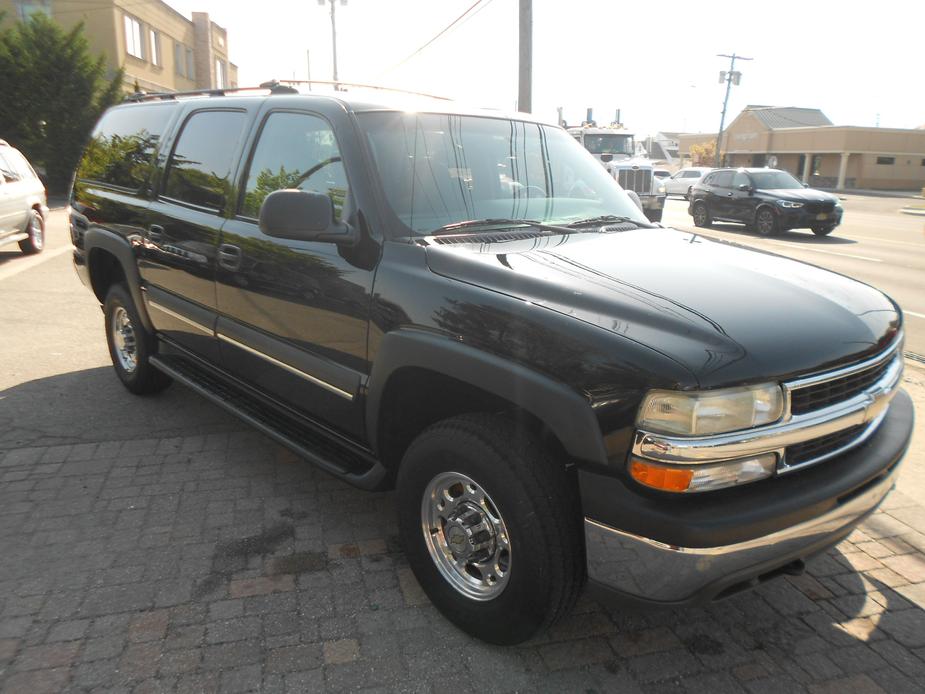 used 2002 Chevrolet Suburban car, priced at $35,000