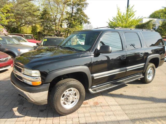 used 2002 Chevrolet Suburban car, priced at $28,800