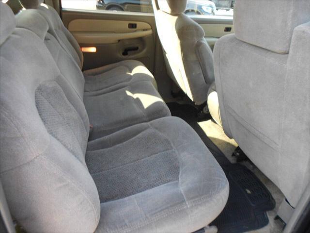 used 2002 Chevrolet Suburban car, priced at $28,800