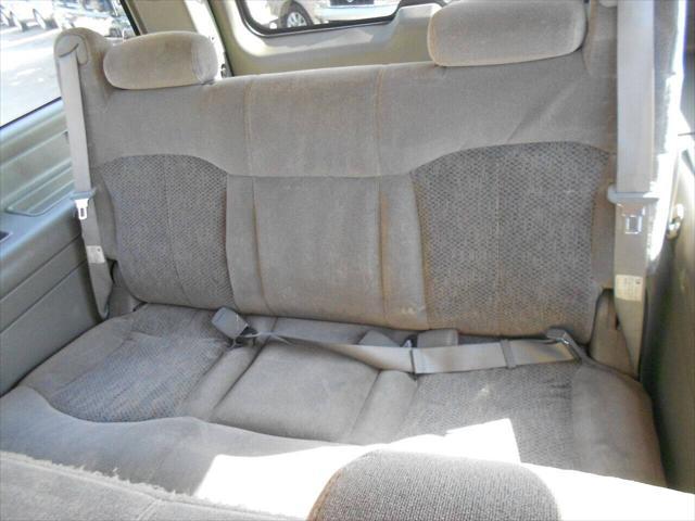 used 2002 Chevrolet Suburban car, priced at $28,800