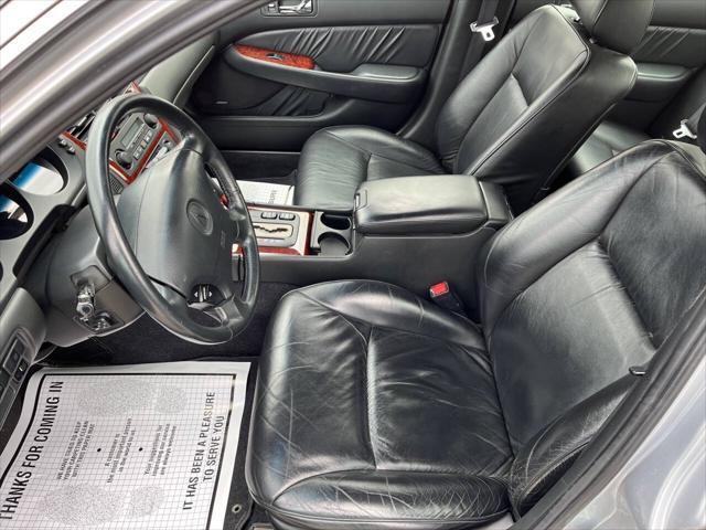 used 2002 Acura RL car, priced at $9,500