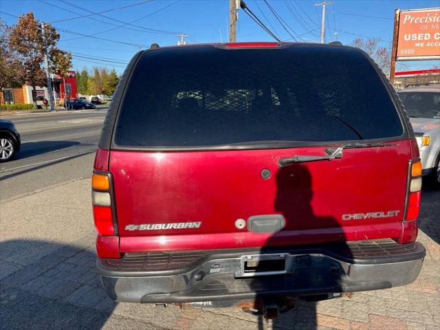 used 2005 Chevrolet Suburban car, priced at $12,500