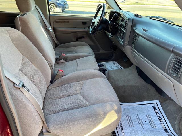 used 2005 Chevrolet Suburban car, priced at $12,500