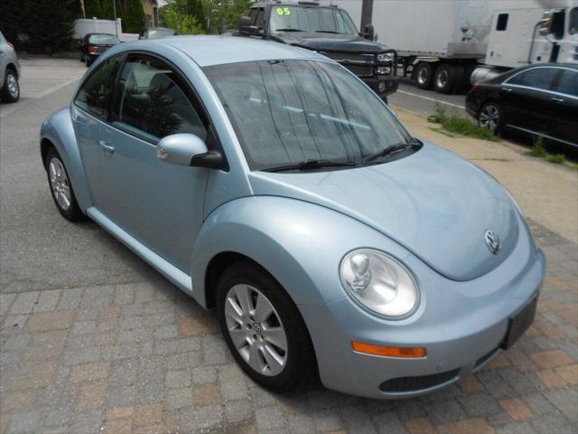 used 2009 Volkswagen New Beetle car, priced at $9,995