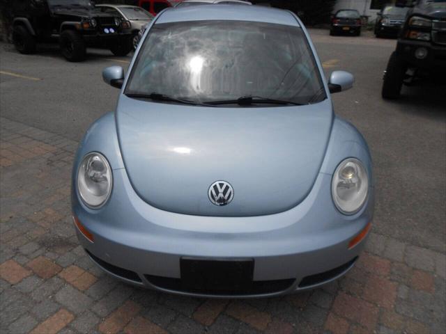 used 2009 Volkswagen New Beetle car, priced at $9,995