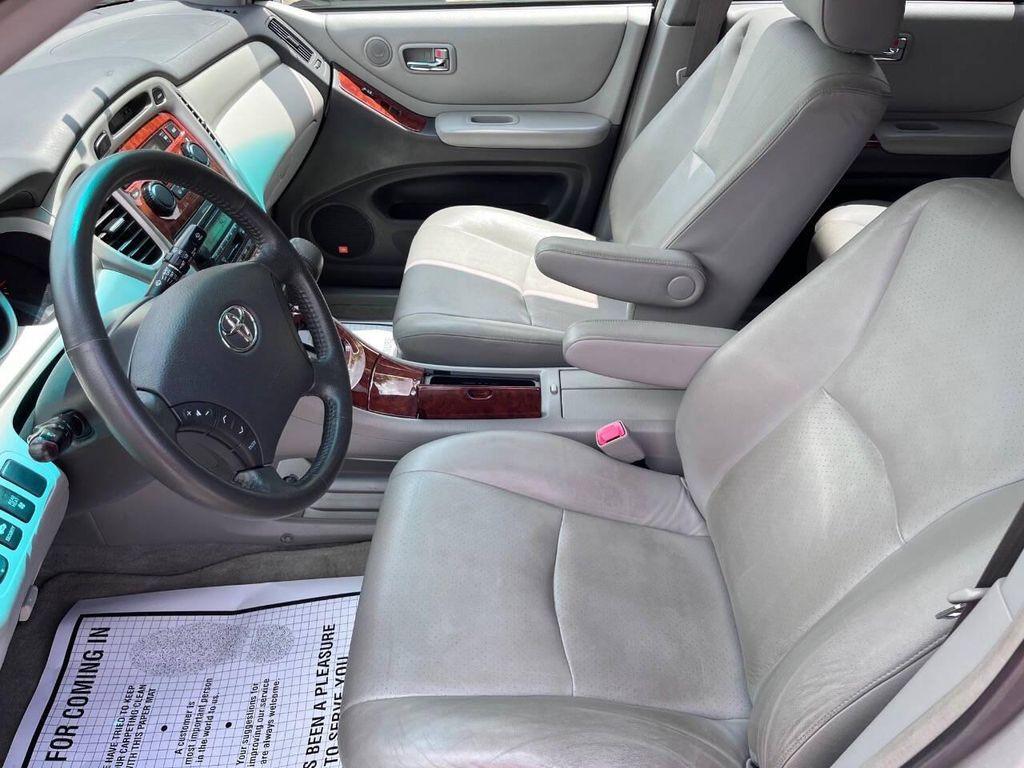 used 2007 Toyota Highlander car, priced at $12,800