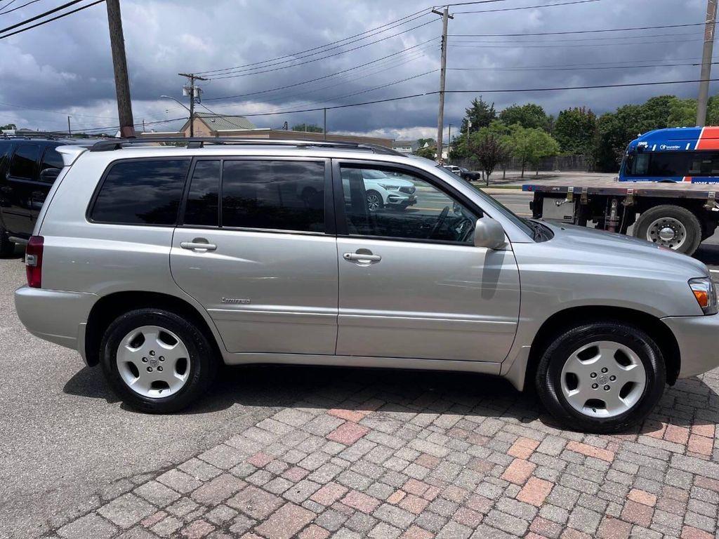 used 2007 Toyota Highlander car, priced at $12,800