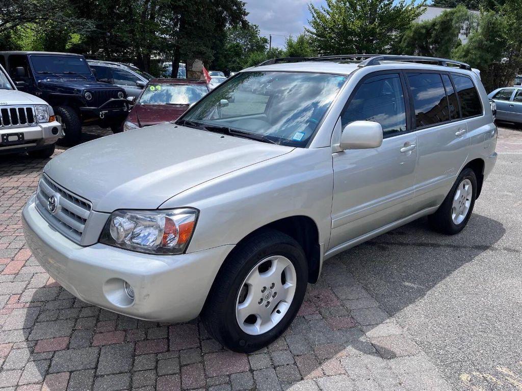 used 2007 Toyota Highlander car, priced at $13,800