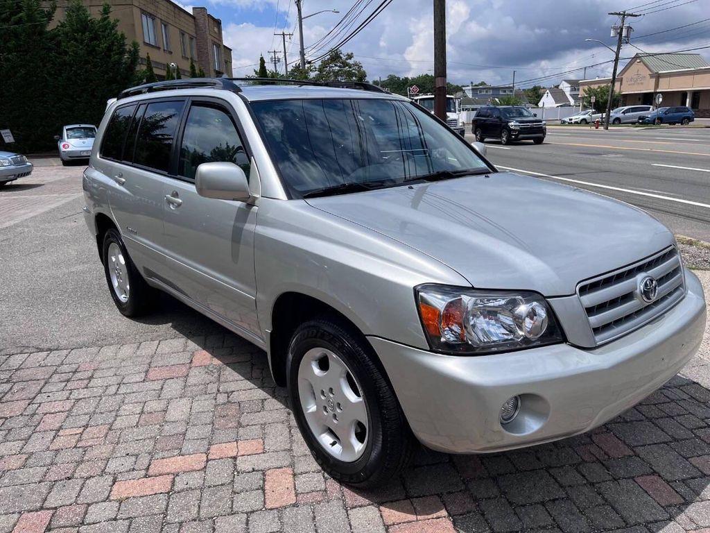 used 2007 Toyota Highlander car, priced at $12,800