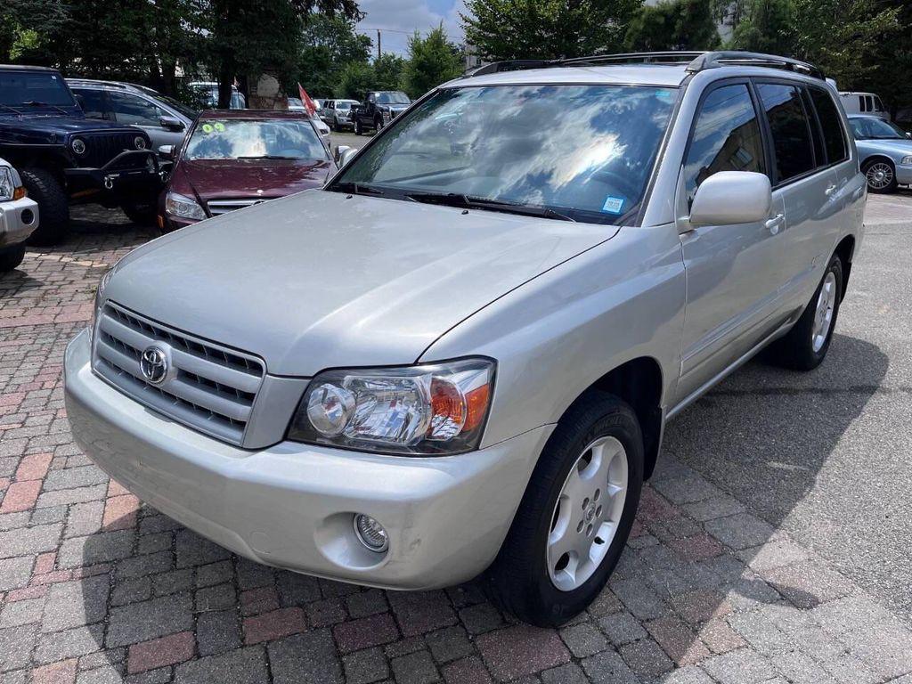 used 2007 Toyota Highlander car, priced at $12,800
