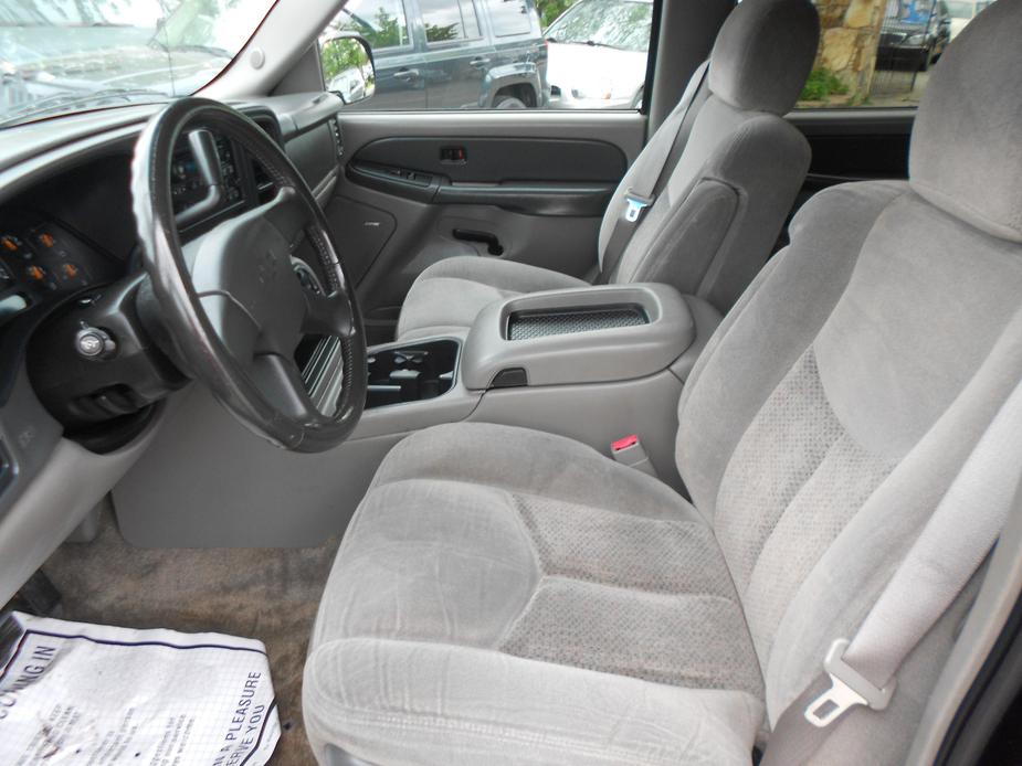 used 2003 Chevrolet Suburban car, priced at $35,000