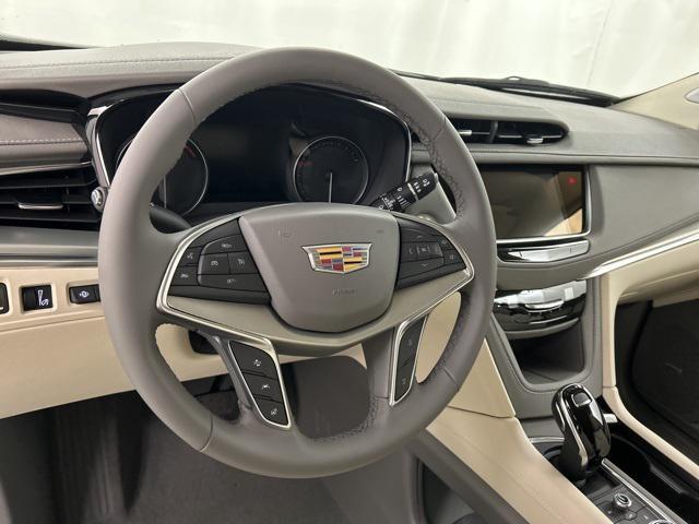 new 2025 Cadillac XT5 car, priced at $58,890