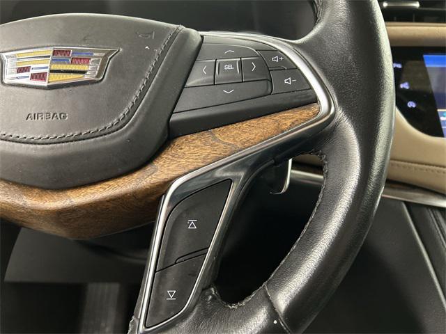 used 2021 Cadillac XT5 car, priced at $31,899