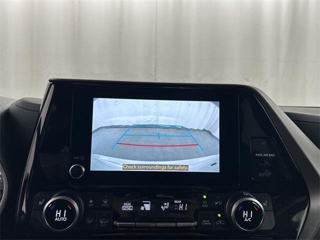 used 2024 Toyota Highlander car, priced at $33,900