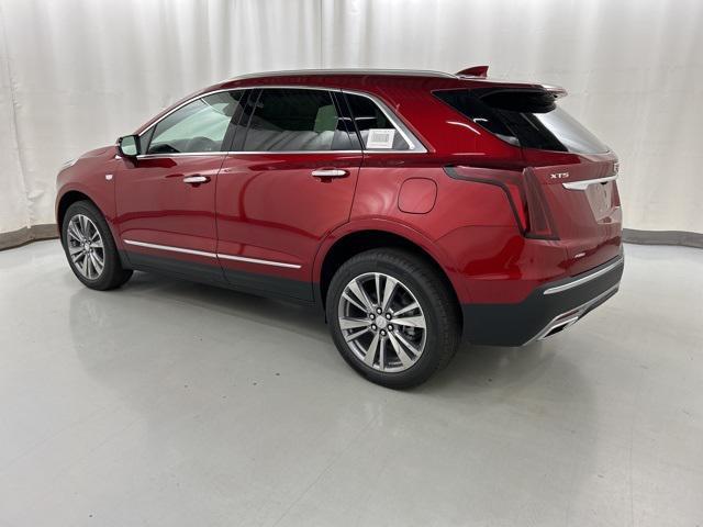 new 2025 Cadillac XT5 car, priced at $54,215