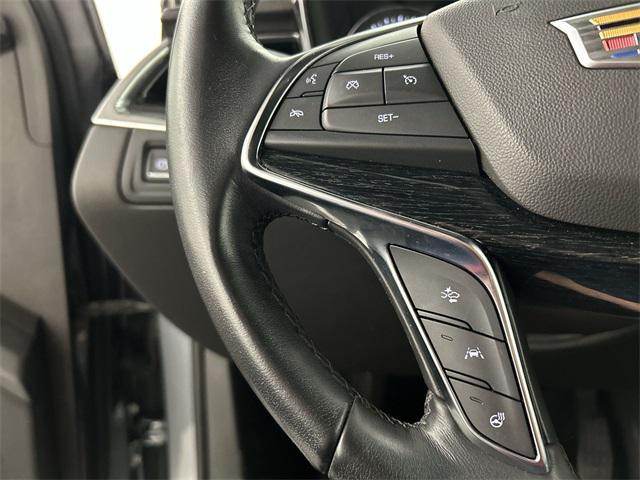 used 2022 Cadillac XT5 car, priced at $31,500