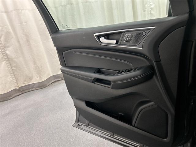 used 2024 Ford Edge car, priced at $27,865