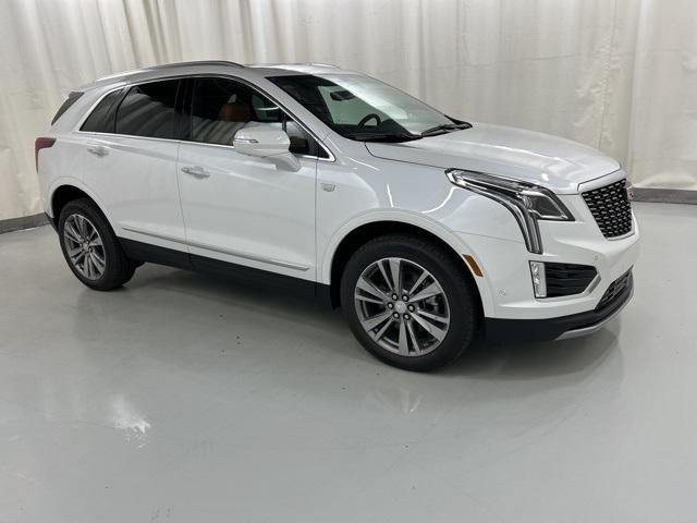 new 2025 Cadillac XT5 car, priced at $59,990